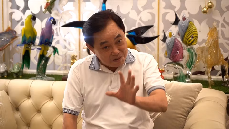 Dai gia Dung “lo voi” va nhung phat ngon xon xao du luan-Hinh-2