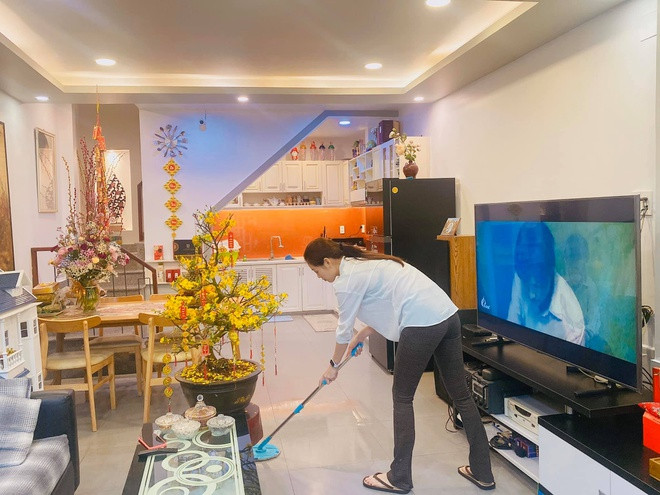 Trước khi chuyển về căn hộ mới, Khánh Vân sống cùng bố mẹ trong ngôi nhà khang trang ở quận Bình Tân (Tp HCM). Ảnh: Zing.