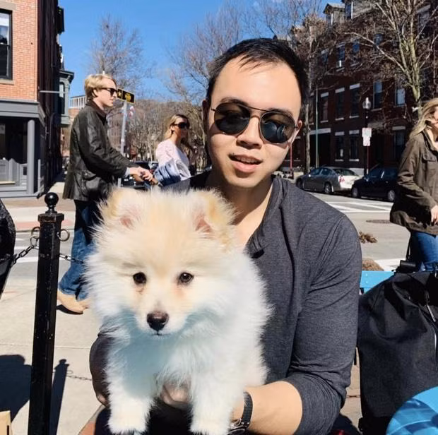 Thiếu gia nhà Sơn Kim Group là cựu sinh viên của trường ĐH Boston, tại bang Massachusetts (Mỹ). Ngôi trường Hoàng Việt theo học nằm trong Top những trường đại học tốt nhất thế giới và có mức học phí lên đến 78.000 USD/năm (khoảng 1,7 tỷ đồng). Ảnh: Vietnamnet