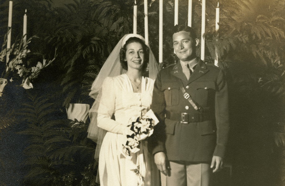 Việc thừa kế di sản của gia tộc Walton ảnh hưởng rất nhiều từ quan điểm của vợ chồng Sam. Ông và vợ Helen đặc biệt coi trọng mối quan hệ trong gia đình.