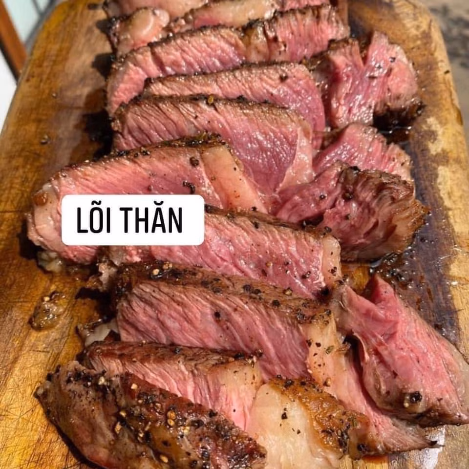 Các đầu mối rao bán từ 115.000-130.000 đồng/kg lõi thăn bò Úc, rẻ hơn cả thịt lợn bán ở chợ.