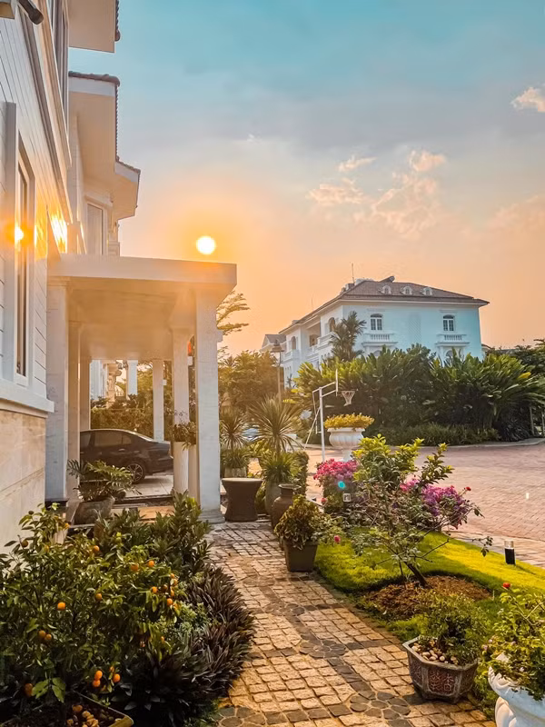 Chia sẻ về điều này, Di Băng cho biết không muốn cải tạo cái cũ, mà muốn làm nên phiên bản mới chỉn chu hơn. Ảnh: FB Đoàn Di Băng