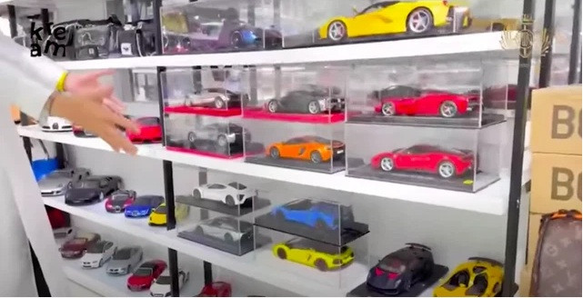 Một góc bộ sưu tập mô hình của đại gia Minh "Nhựa".