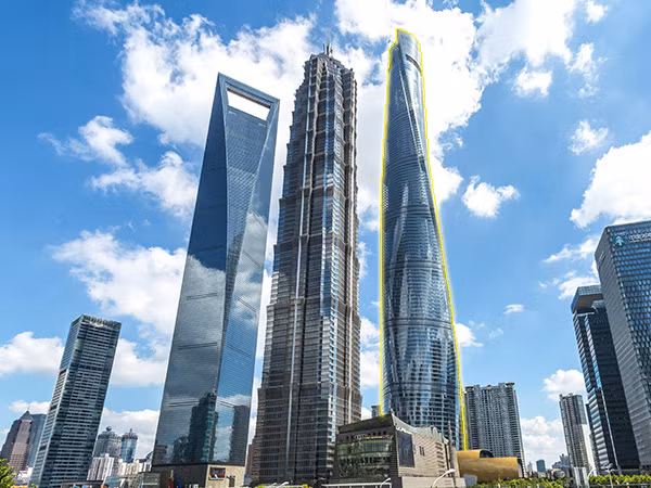 Châu Á là khu vực sở hữu nhiều tòa nhà cao nhất thế giới nhất, chiếm 80%. Trong đó, 5 tòa nhà cao nhất hiện nay đều ở châu Á. Ảnh: Top Asia Tour