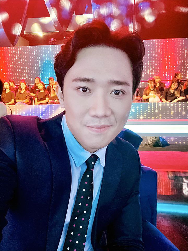 Với cường độ làm việc liên tục, người ta ước tính thu nhập của Trấn Thành lên tới hàng tỷ đồng mỗi tháng. Ảnh: Tổ quốc.