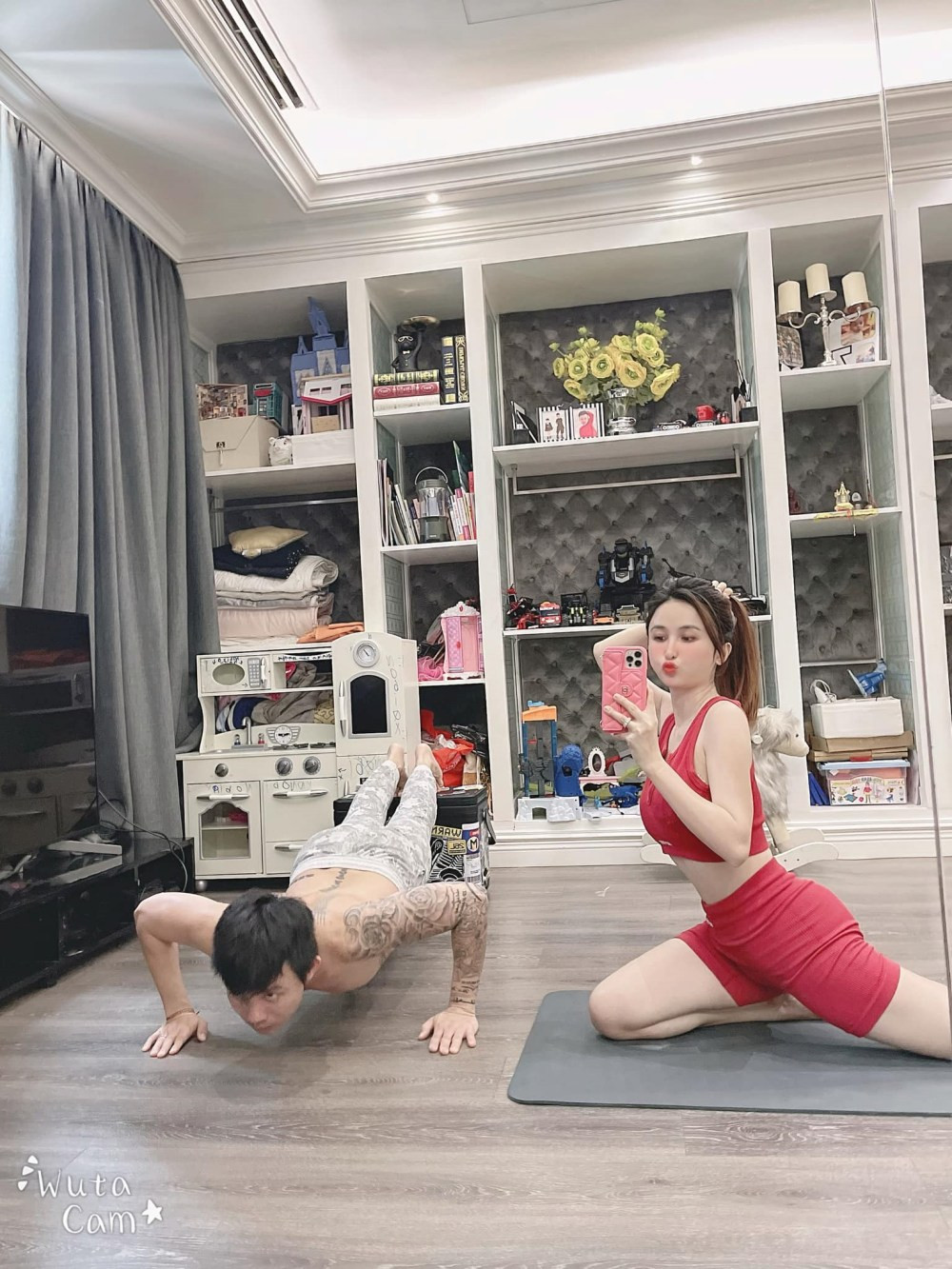 Nam doanh nhân chia sẻ: "Minh không phải chuyên nghiệp, tập vui và khỏe thôi. Ở nhà thì mình làm gì bây giờ, tập thể dục cho sức khỏe tốt lên".