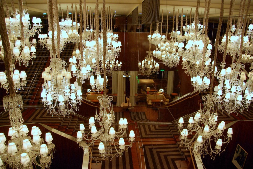 Khách sạn Royal Monceau thuộc sở hữu của Hoàng Gia Qatar, có 85 phòng, 61 dãy phòng và 3 dãy phòng tổng thống. Ảnh: Royal Monceau