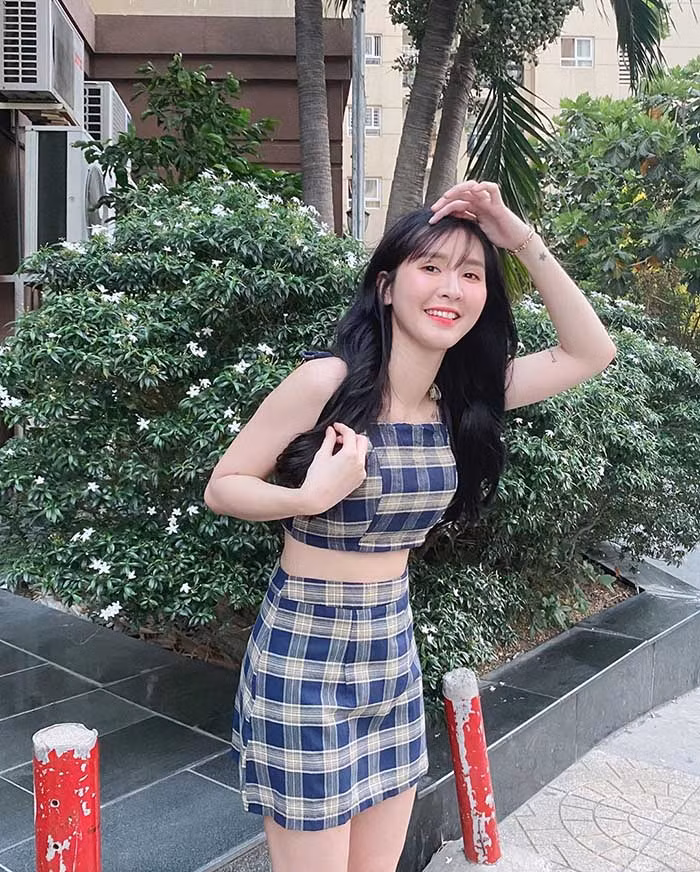 Ngân Sát Thủ (tên thật Huỳnh Kim Ngân) cũng là một trong những nữ streamer hàng đầu Việt Nam. Hiện tại, cô nàng có hơn 2 triệu người theo dõi trên Facebook. Nguồn ảnh: FBNV, Internet