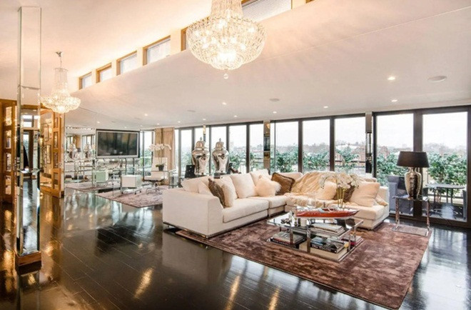 Tỷ phú Bill Gates mua mảnh đất giá 2 triệu USD này năm 1988. Sau đó, ông mất 7 năm và chi khoảng 63 triệu USD để xây dựng căn nhà. Ảnh: Business Insider