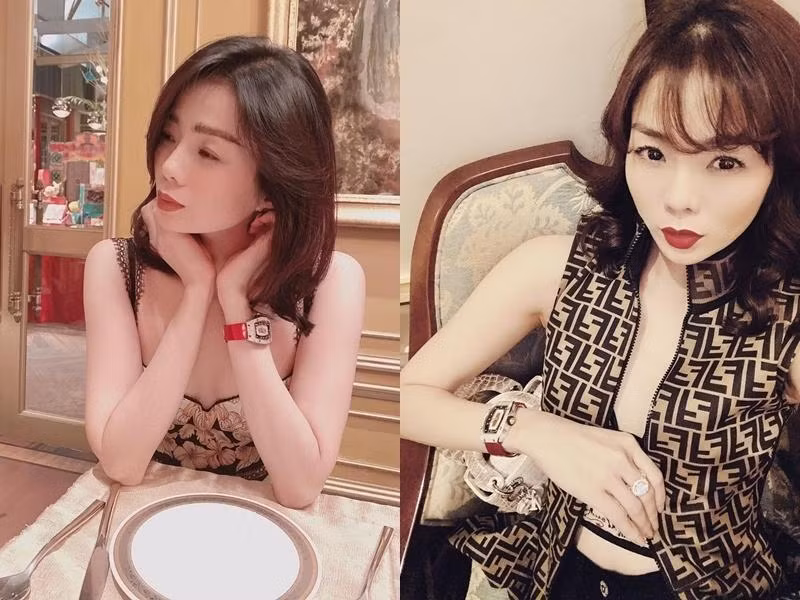 Chiếc đồng hồ Richard Mille đính kim cương này được Lệ Quyên vô cùng ưa thích. Cô thường xuyên mang theo khi đi diễn hoặc dạo phố.