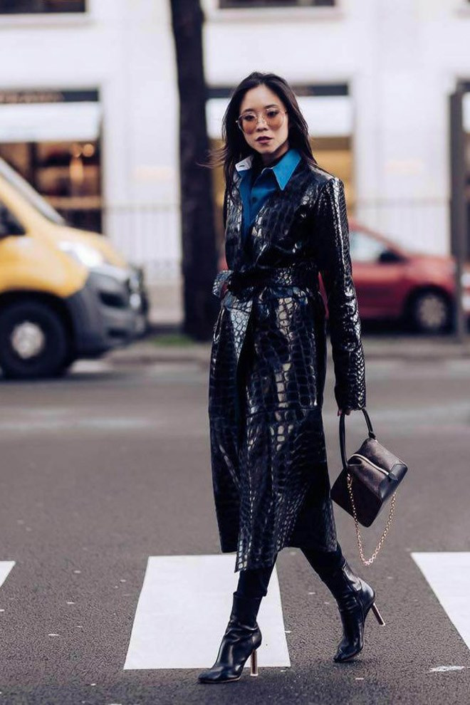 Nga Nguyễn xuất hiện thường xuyên tại các buổi trình diễn quốc tế, là người Việt Nam duy nhất từng tham dự Met Gala 2018 - giải Oscar của giới thời trang.