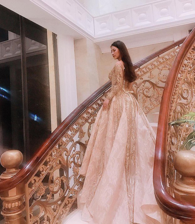 Không chỉ có cuộc sống như mơ với toàn hàng hiệu sang chảnh, nàng tiểu thư Quảng Bình còn thường xuyên được tận hưởng những chuyến du lịch sang chảnh. Mỗi năm, Kiều Yến khám phá 3-4 quốc gia khác nhau.