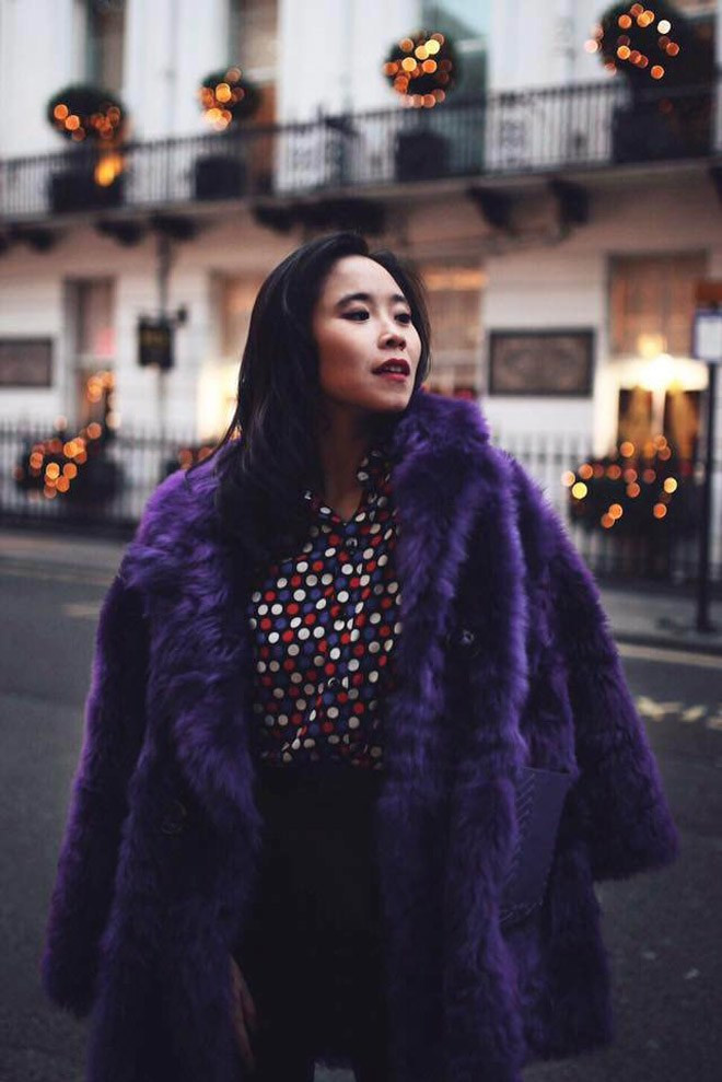 Nga Nguyễn tốt nghiệp trường Kings College London (Anh) và là một tín đồ thời trang sành điệu. Cô từng làm việc tại tập đoàn xa xỉ bậc nhất thế giới, thâu tóm gần hết những thương hiệu lớn như Louis Vuitton, Dior...