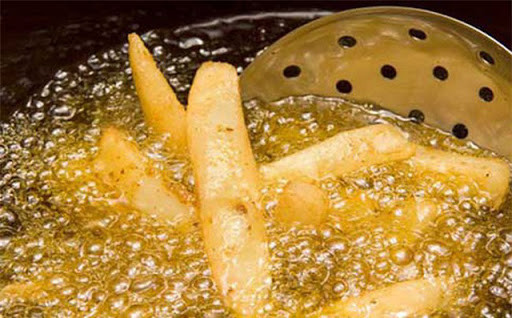 Nhan vien sieu thi tiet lo nhung thuc pham 