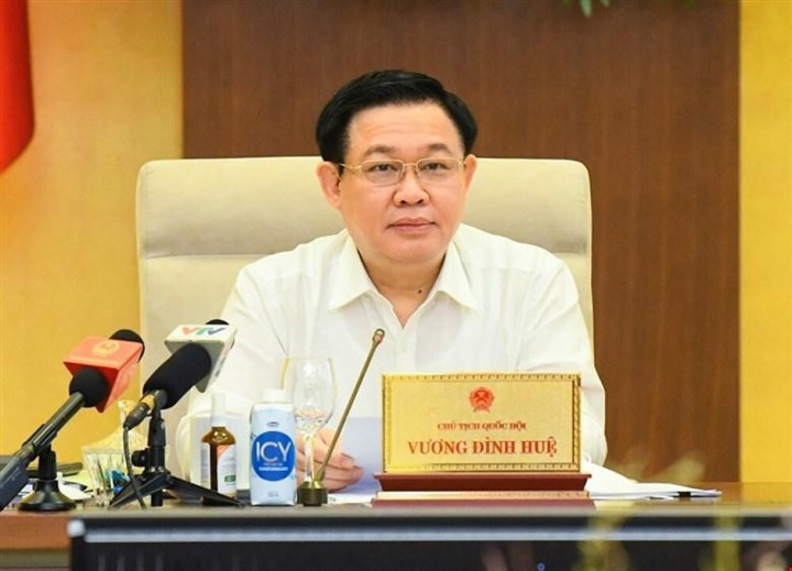 Chủ tịch Quốc hội Vương Đình Huệ phát biểu tại phiên họp