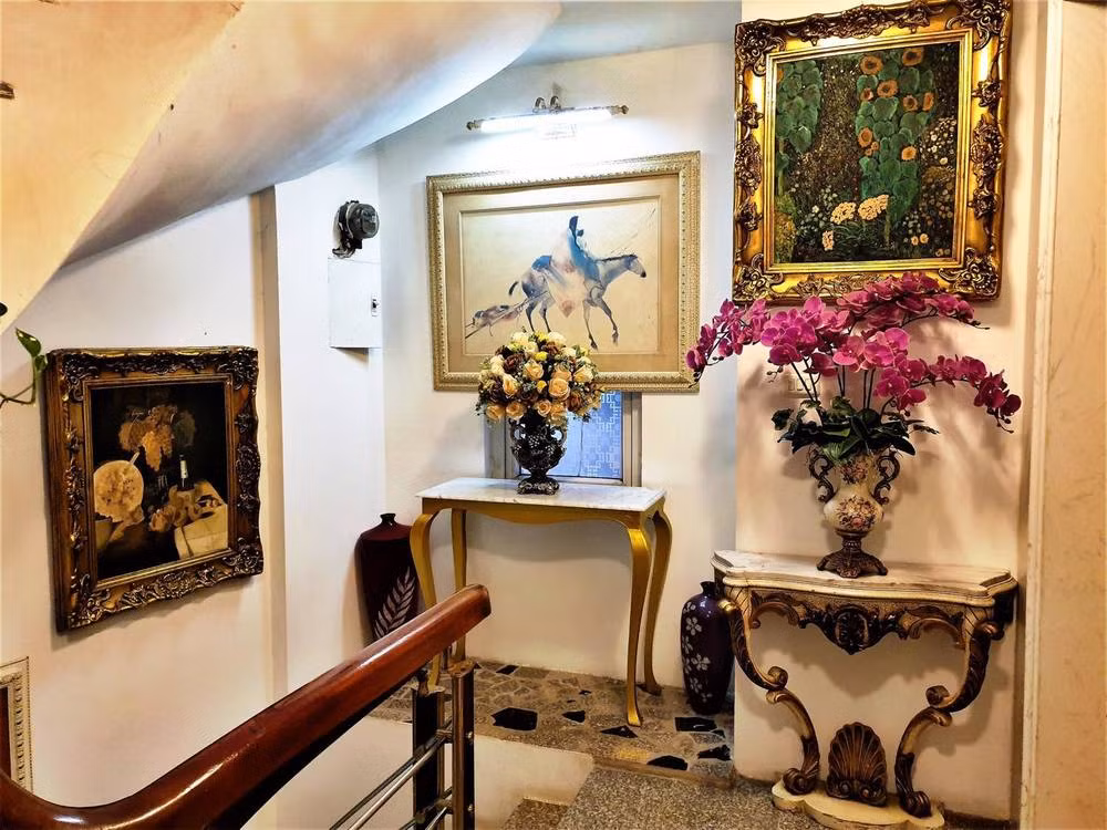 Ngôi nhà gồm 8 tầng rộng hơn 1.000m2.