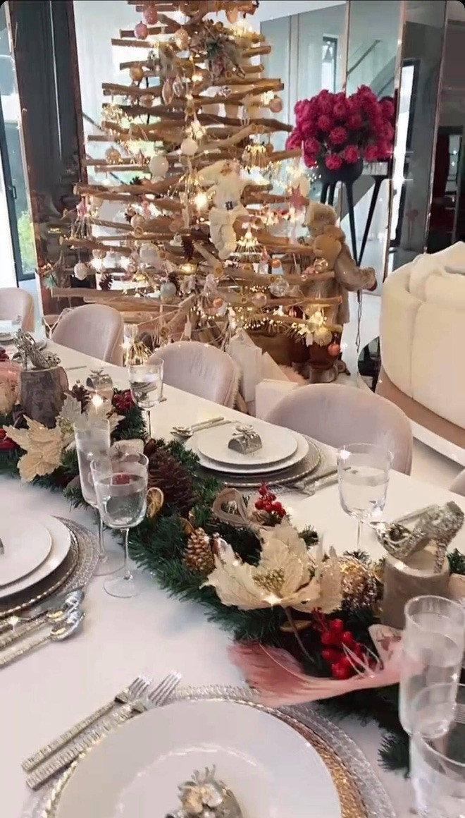 Nhìn hình ảnh trang trí thật chẳng thua kém gì các trung tâm thương mại. Nguồn ảnh: Instagram.