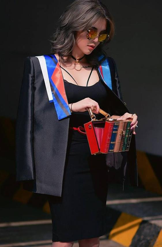 Ngoài ra, cô còn khiến giới mộ điệu phải ngơ ngẩn với cửa hàng sang chảnh đặt tại Hà Nội và TP.HCM. Ảnh: Zing.