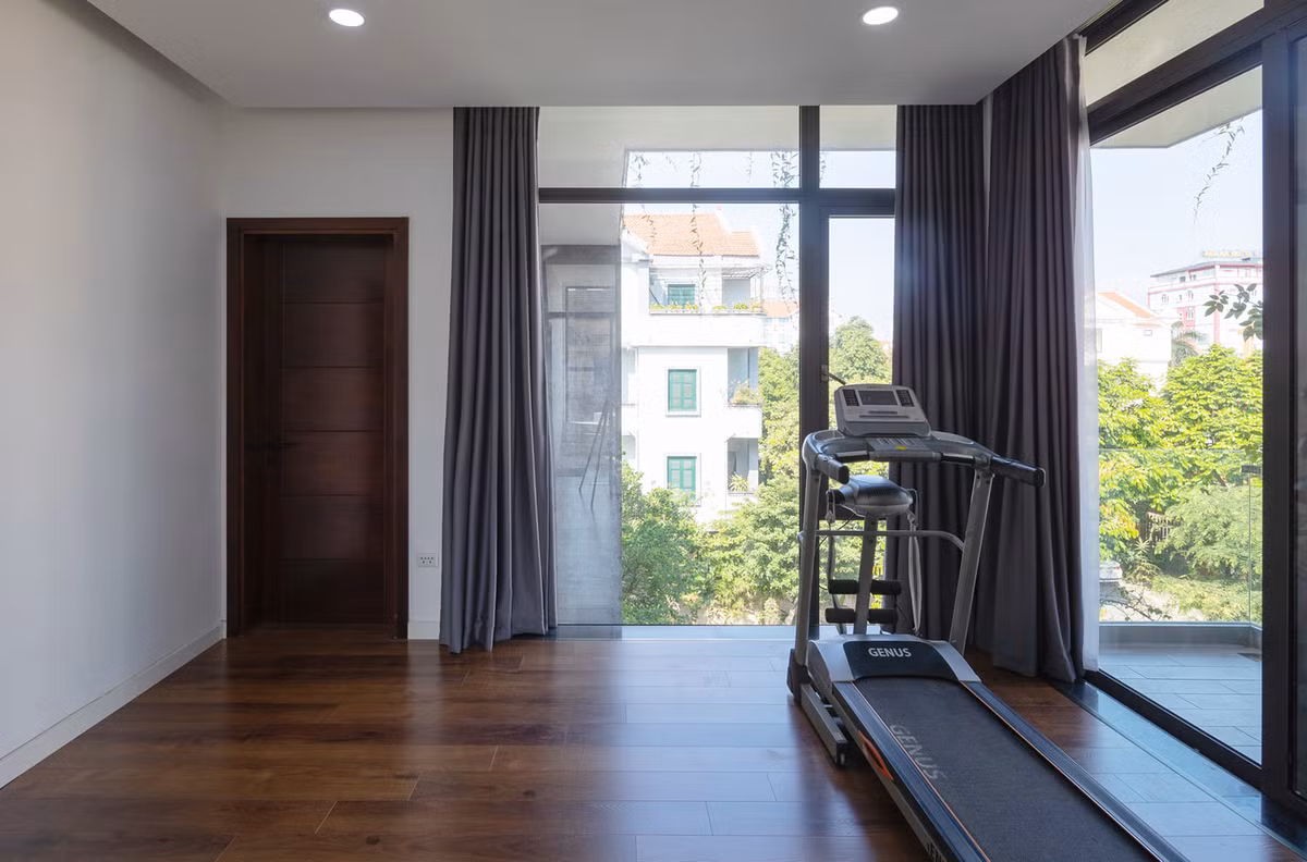 Bất cứ góc nào trong căn biệt thự cũng có thể tiếp cận với ánh sáng, với gió mát, với cây xanh.