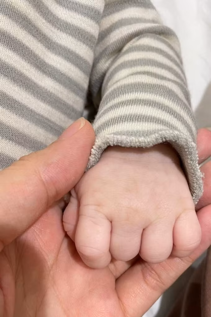 Sau đó, phía quản lý Phạm Hương xác nhận cô đã sinh em bé hồi tháng 7, bé tên Apollo. Ảnh: Fanpage Phạm Hương