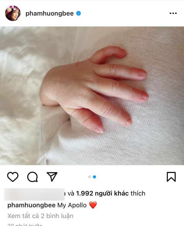 Sáng 4/9, Hoa hậu Phạm Hương bất ngờ đăng tải hình ảnh bàn tay của một em bé trên Instagram. Nhiều khán giả cho rằng Phạm Hương công khai chuyện sinh con thứ 2 tại Mỹ trong ngày sinh nhật tròn 30 tuổi. Ảnh: chụp màn hình