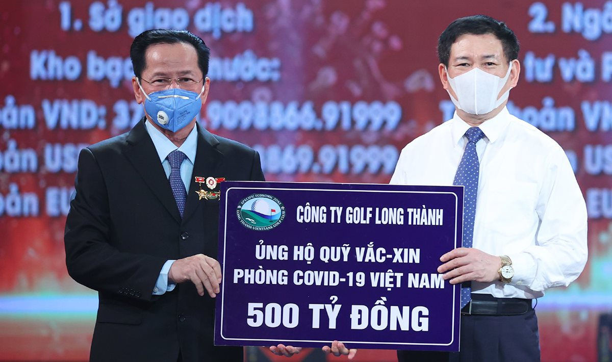 Doanh nhan Le Van Kiem ung ho Quy vacxin 500 ty: Xay ham tru vang, tu thien nghin ty