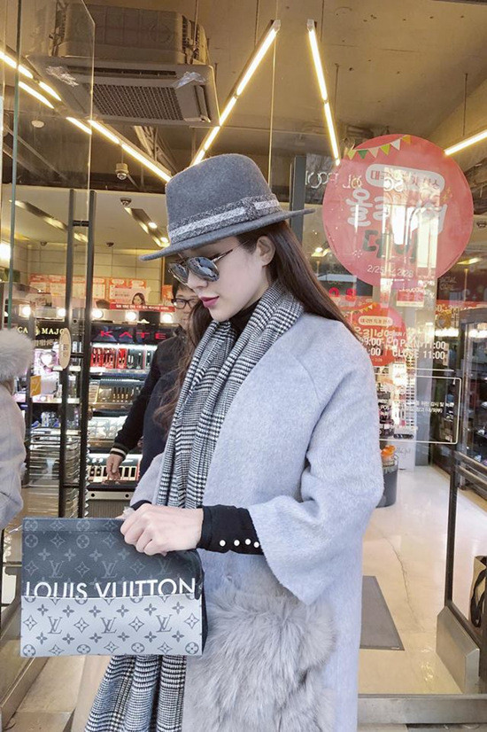 Cuộc sống của Diệp Lâm Anh luôn ngập trong hàng hiệu đắt tiền. Ảnh: Vietnamnet