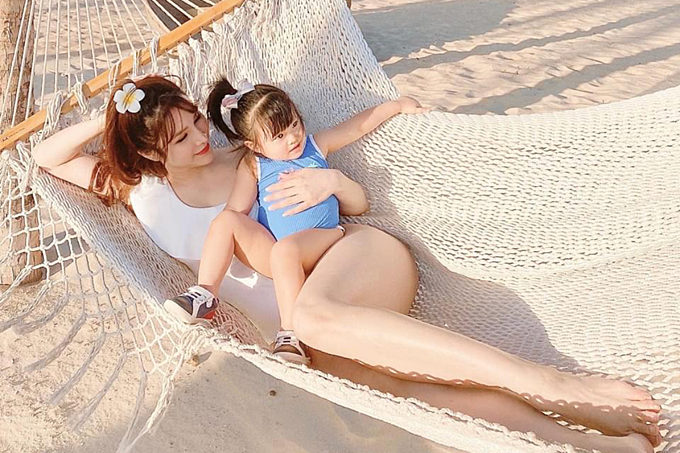 Cả nhà Diệp Lâm Anh cũng thường xuyên đi du lịch. Ảnh: Ngoisao.