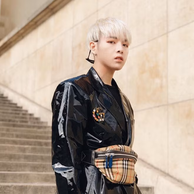 Hang hieu 20 trieu cua Duc Phuc bi dan mang che gieu-Hinh-4