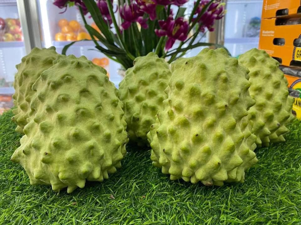 Cô Giang (Cầu Giấy, Hà Nội) cho biết, na dai Đài Loan có lớp vỏ mỏng, thịt màu trắng, rất ít hạt, và ngọt khi chín. Ảnh: Facebook.