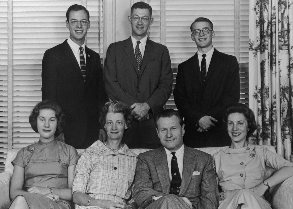 Suốt hơn 1 thế kỷ, Rockefeller đã được xếp vào hàng những gia tộc quan trọng nhất ở New York.