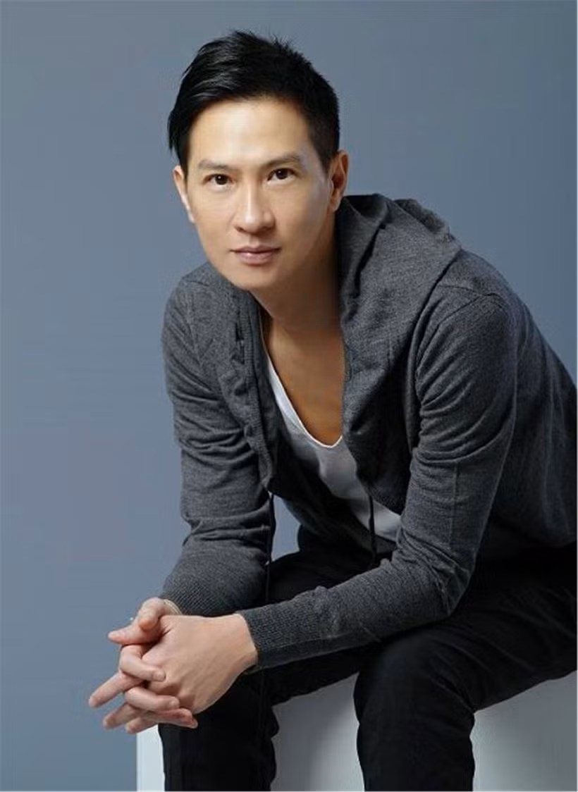 Năm 2000, với thành công của bộ phim Tứ đại tài tử, Trương Gia Huy bắt đầu nhận được chú ý. Năm 2008, Trương Gia Huy đánh bại Lương Triều Vỹ và nhiều đối thủ mạnh khác để 7 lần đăng quang ngôi vị "Ảnh đế" cao quý, tạo nên một cơn chấn động trong giới.