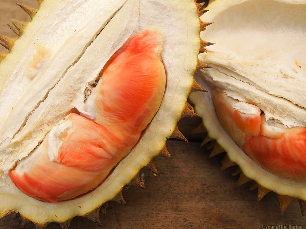 Sầu riêng Pelangi có vị ngọt, cay nồng.