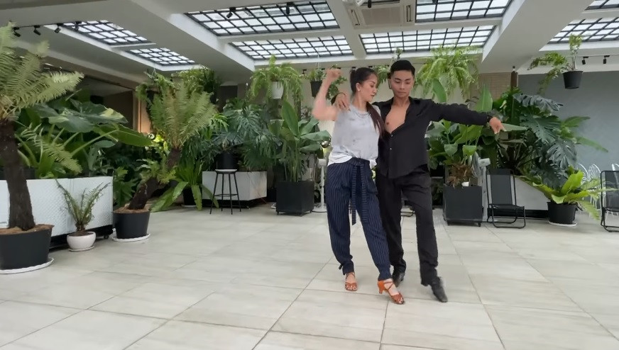 Đây là vườn kiểng lá mà vợ chồng Khánh Thi - Phan Hiển đầu tư, chăm sóc trong suốt một năm qua. Ảnh chụp màn hình