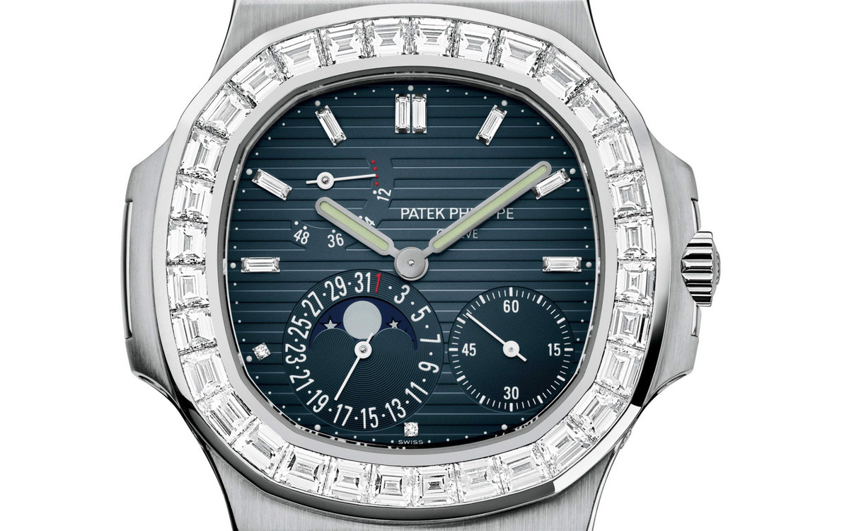 Khác với nhiều thương hiệu đồng hồ cao cấp khác, Patek Philippe không sử dụng đinh ốc xanh và luôn sử dụng đinh ốc nguyên bản cho bộ máy đồng hồ của mình chiếc đồng hồ được đảm bảo sẽ hoạt động trơn tru ngay cả dưới độ sâu 60m. Ảnh: Harry&amp;Co