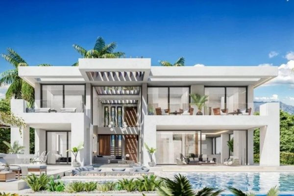 Ngoài ra, Ronaldo còn đầu tư 1,4 triệu bảng để mua căn hộ nghỉ dưỡng ở Costa del Sol. Mục đích chính là để nghỉ dưỡng trong những dịp anh không phải thi đấu. Ảnh: Getty