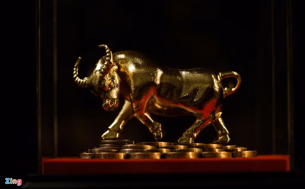 Trau vang 9999 tran ngap thi truong truoc ngay via Than Tai-Hinh-4