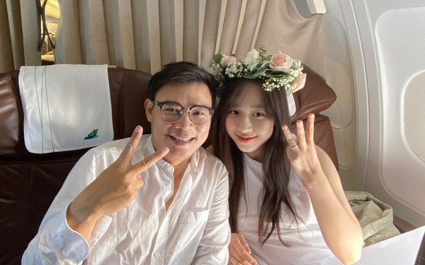 Người đàn ông được Hà My lựa chọn gửi gắm cuộc đời cũng không phải ai xa lạ. Đó chính là CEO Đinh Viết Hùng của Design Bold. Ảnh: FBNV