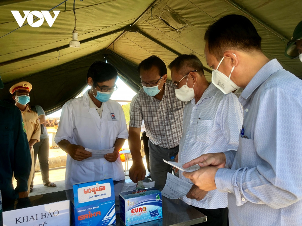 Nhieu dia phuong o DBSCL lap chot quan ly nguoi ra vao tinh de phong dich lay lan-Hinh-5