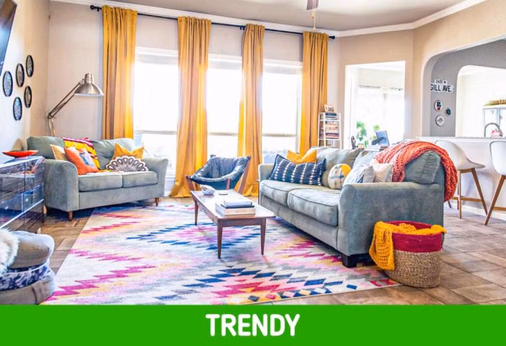 Nếu muốn đem lại cảm giác hiện đại cho căn nhà, hãy chọn rèm cửa dài. Những chiếc rèm ngắn không còn hợp thời, sẽ khiến không gian trở nên cũ kỹ và nhàm chán.