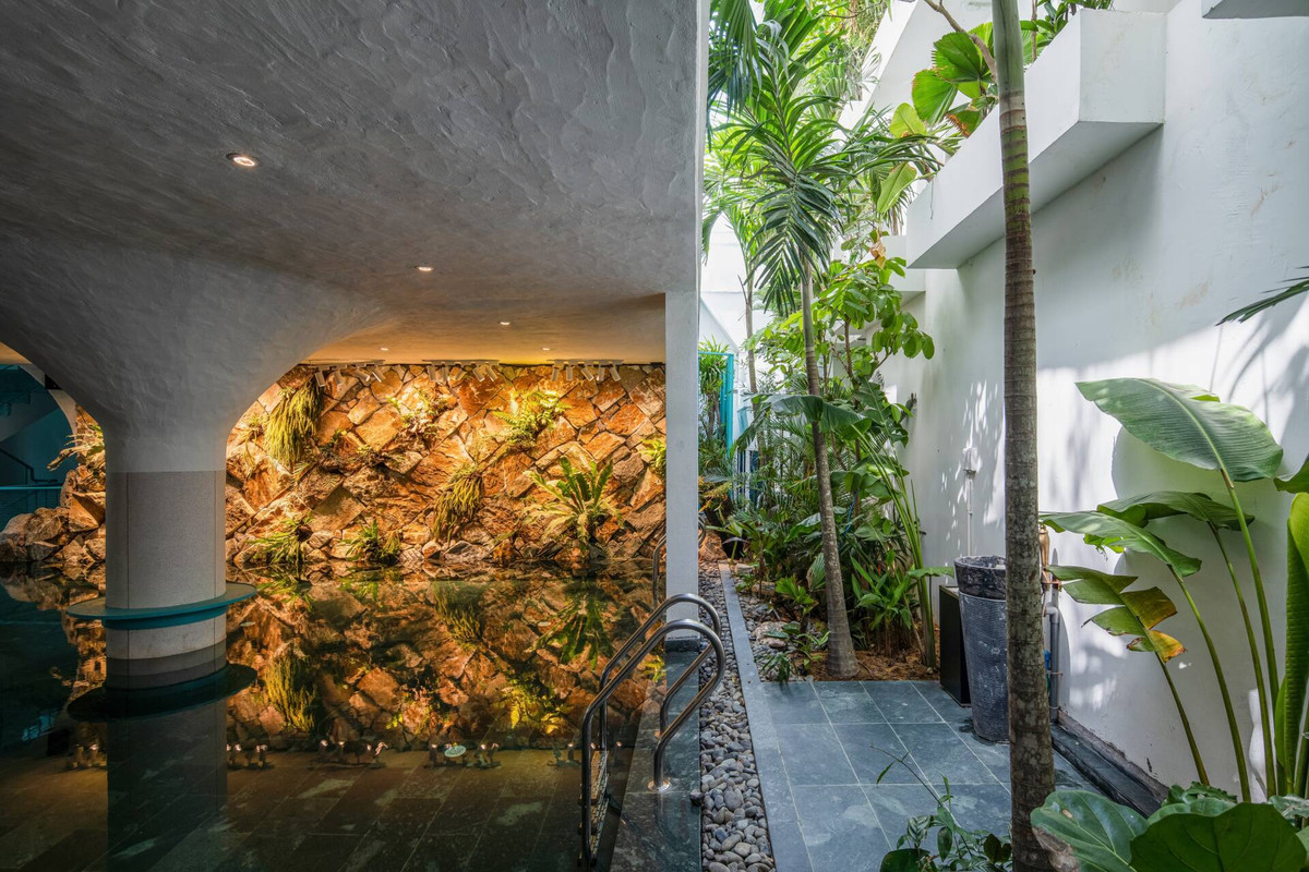 Các mảng xanh được bố trí khắp nơi, từ không gian phòng ngủ, phòng tắm, không gian chung, ban công...Nguồn: Archdaily