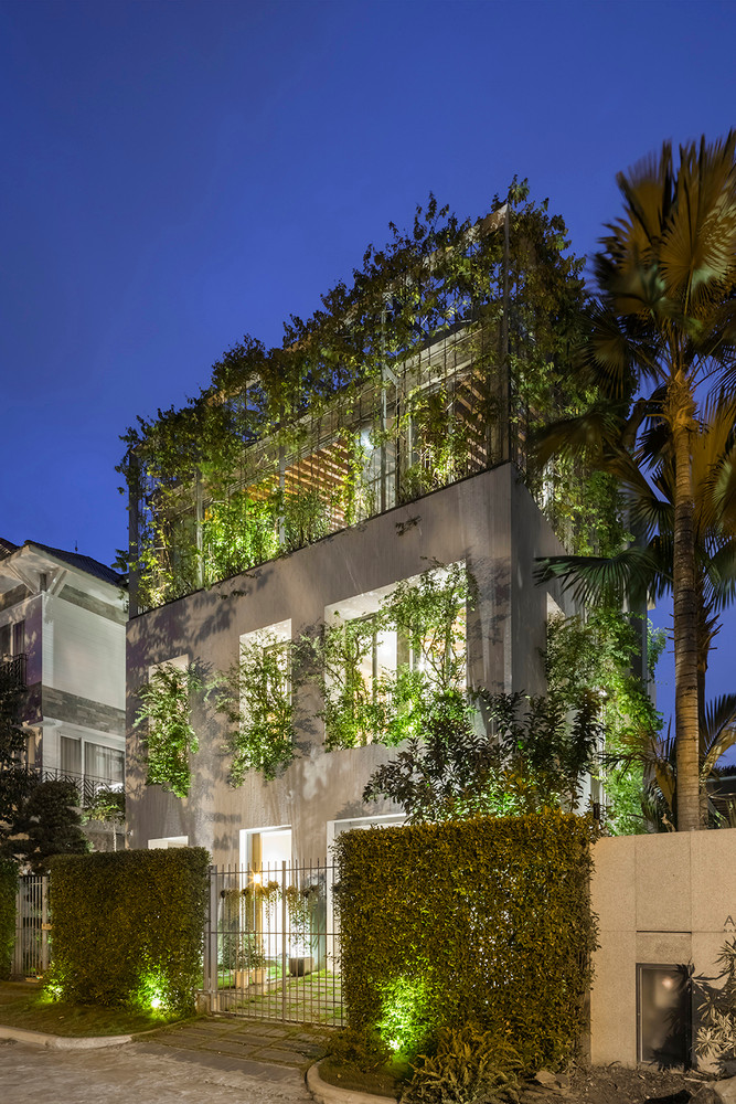 Stepping Park House được xây dựng trong một khu dân cư mới ở TP.HCM, kế bên một công viên.