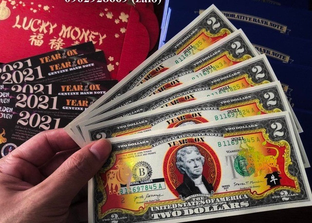Chẳng hạn như tờ 2 USD in hình trâu mạ vàng được rao bán từ 100.000 - 400.000 đồng. Ảnh: Vietnamnet