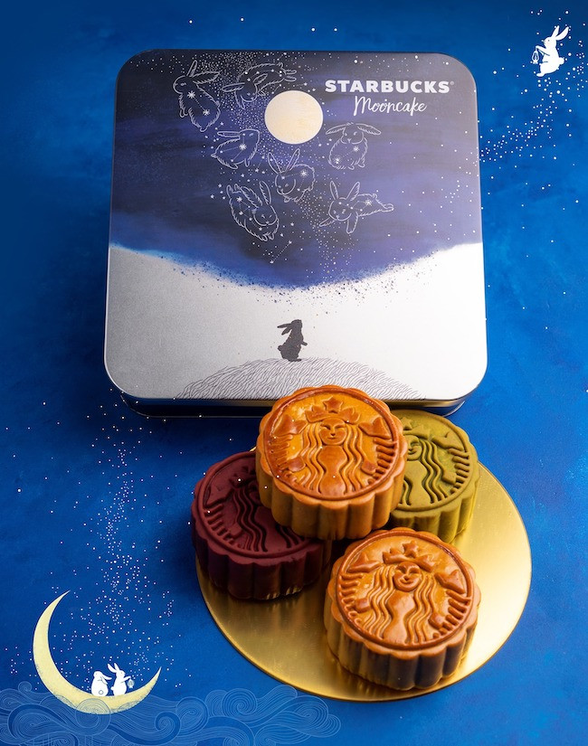 Tết Trung Thu năm nay, Starbucks đã cho ra mắt hộp bánh Trung thu với hình ảnh chú thỏ dưới ánh trăng. Ảnh: Checkinvietnam