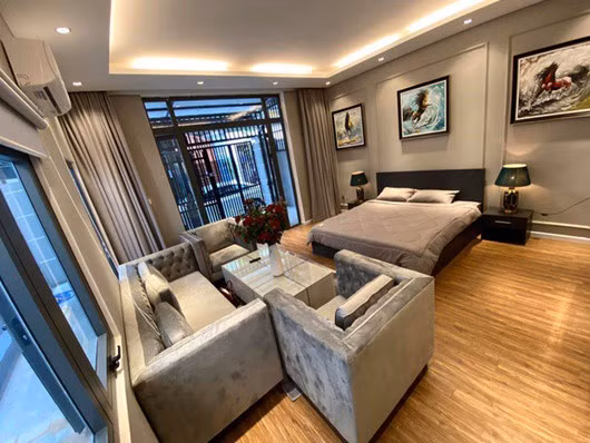 Nhà mới của Cao Thái Sơn nằm trên mặt đường gần bãi biển Mỹ Khê, thành phố Đà Nẵng. Đây là căn nhà thứ 2 của anh tại thành phố biển Đà Nẵng với diện tích 100 m2. Ảnh: FBNV.