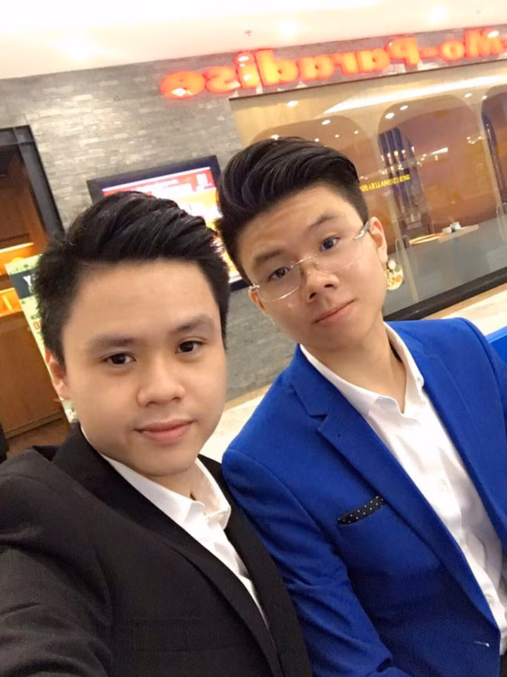 Hiện tại, họ vẫn là 2 thiếu gia đình đám trong hội con nhà giàu Việt. Ảnh: FBNV