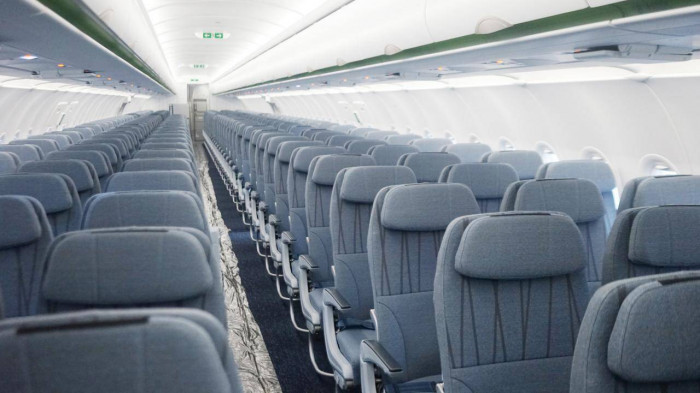 Là dòng máy bay mới nhất của "gia đình" A320, Airbus A321NEO ACF có nhiều cải tiến với cấu trúc khoang hành khách được thiết kế cải tiến, nâng cấp hiệu năng sử dụng cũng như nội thất phần cứng phục vụ trải nghiệm bay, mang lại lợi ích cho cả nhà khai thác và hành khách. Ảnh: Báo giao thông.