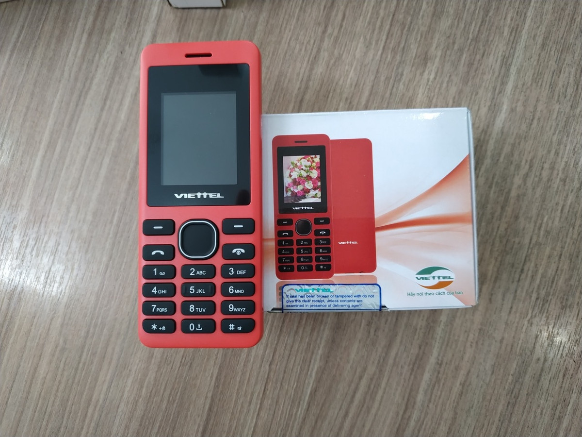 Truoc VinSmart, ong lon nao tung dung san xuat dien thoai?-Hinh-3