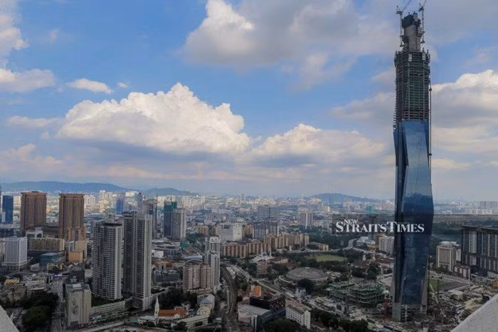 Theo dự kiến tòa nhà Merdeka 118 sẽ hoàn thành trong năm 2021. Sau khi hoàn thành, cấu trúc này sẽ trở thành tòa nhà cao nhất ở Malaysia và Đông Nam Á, và là tòa nhà cao thứ hai trên thế giới. Ảnh: New Straits Times