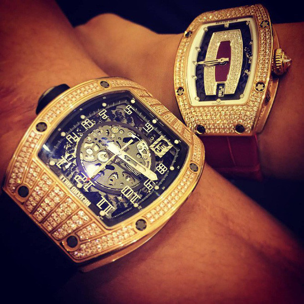 Chàng thiếu gia Hà thành từng khiến công chúng choáng váng với chiếc đồng hồ Richard Mille giá trị hơn 3 tỷ đồng.